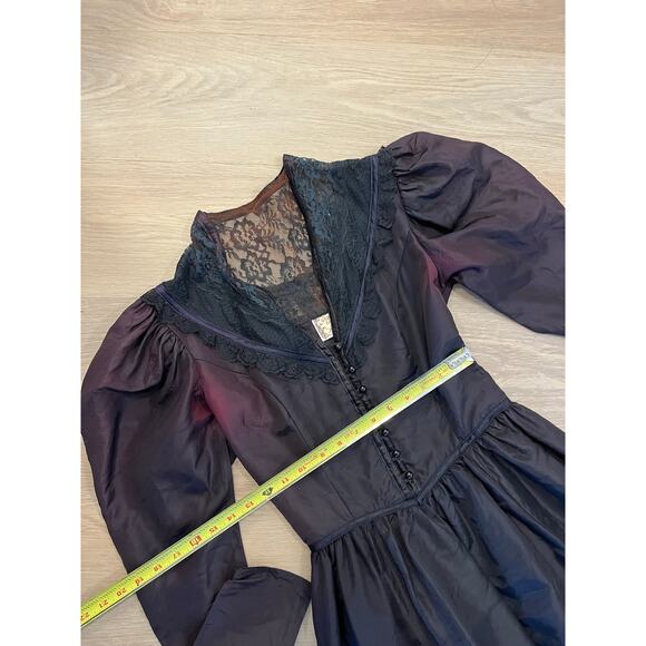Vintage Gunne Sax Black Taffeta Midi Victorian Gothic Dress Whimsigoth 70’s 80’s - Picture 5 of 6